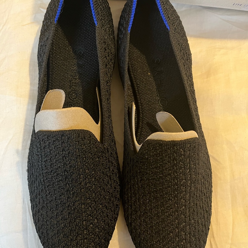 Black Honeycomb Rothy Loafers